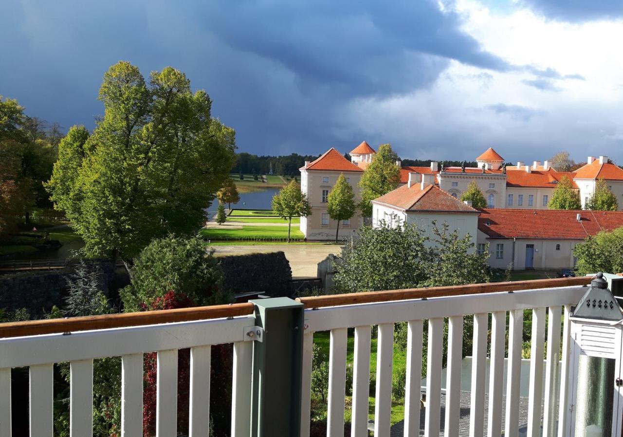 Loggiahaus Am Schloss, 5 Ferienwohnungen, Teils Mit Schloss- Und Seeblick Rheinsberg Eksteriør billede