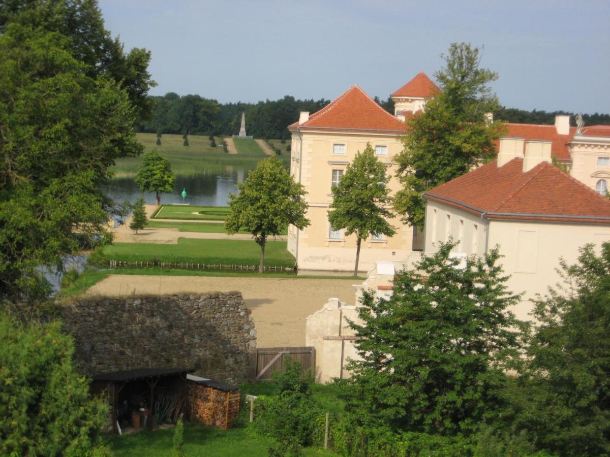 Loggiahaus Am Schloss, 5 Ferienwohnungen, Teils Mit Schloss- Und Seeblick Rheinsberg Eksteriør billede